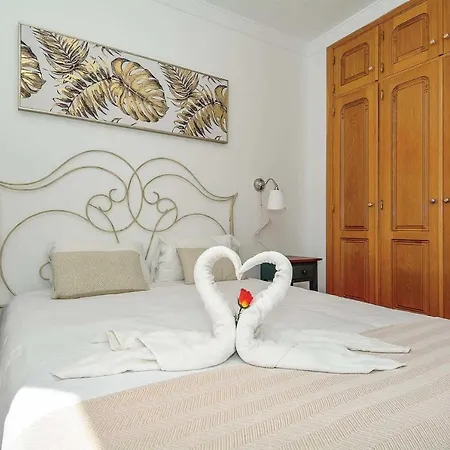 Playa Blanca Sleeps 6 Air Con Wifi * 普拉亚布兰卡
